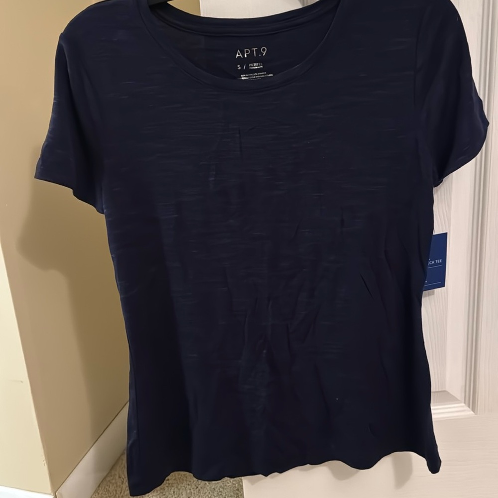 Apt 9 soft crew neck tee